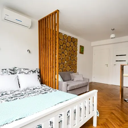 Central Station Apartment - Wilcza Warszawa Zewnętrze zdjęcie